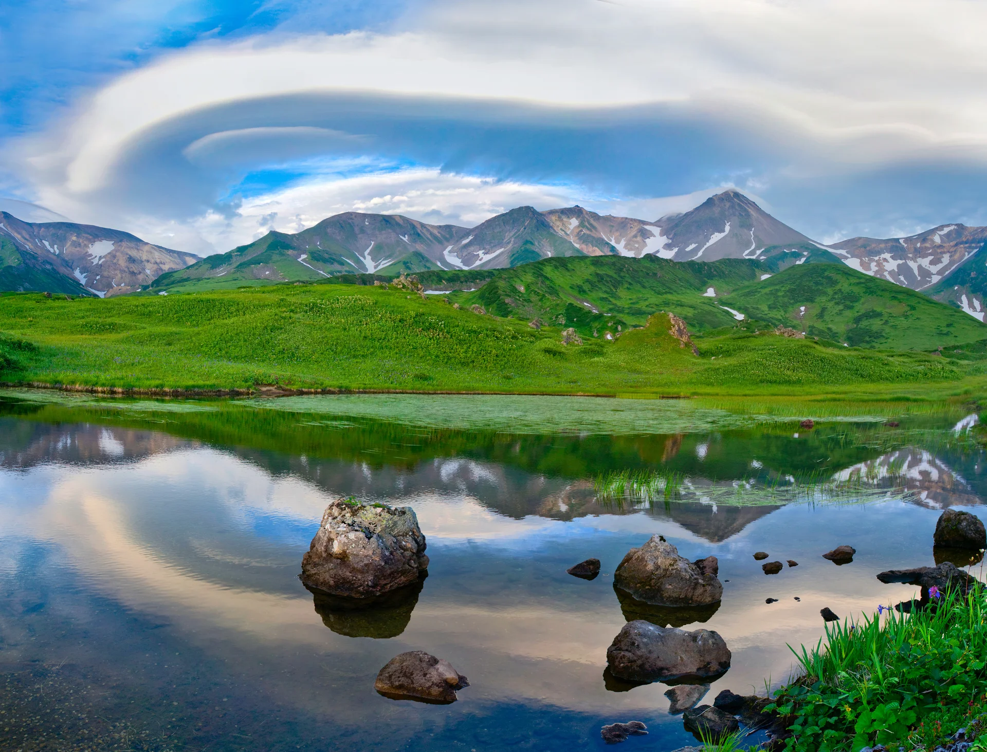 5 день.
Парамушир, бухта Крашенникова